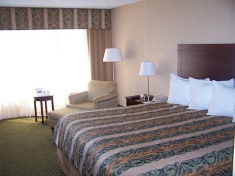 The Barrymore Hotel Tampa Riverwalk Номер фото