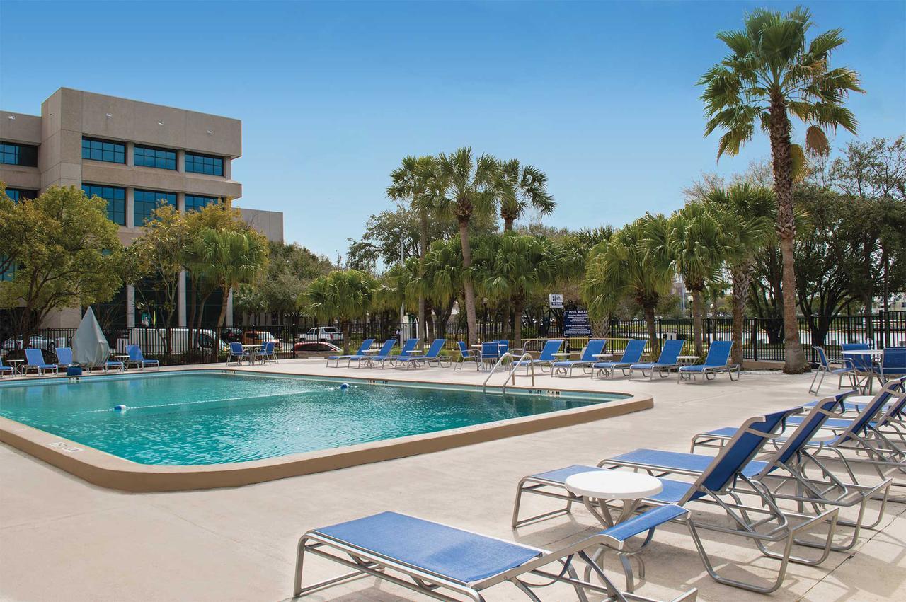 The Barrymore Hotel Tampa Riverwalk Экстерьер фото