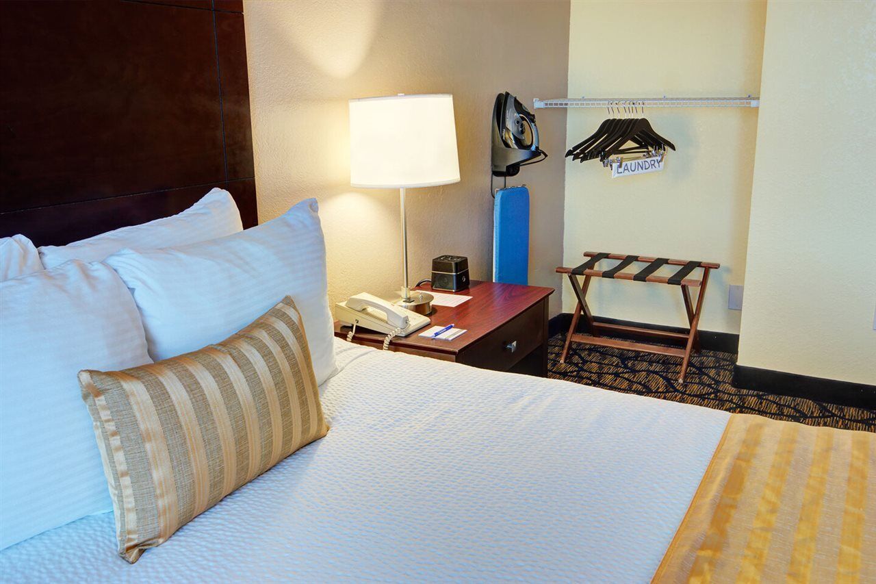 The Barrymore Hotel Tampa Riverwalk Экстерьер фото